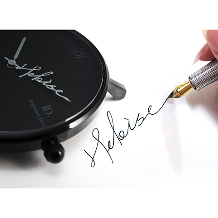 Aiguille Montre - Handwritten signature pointer